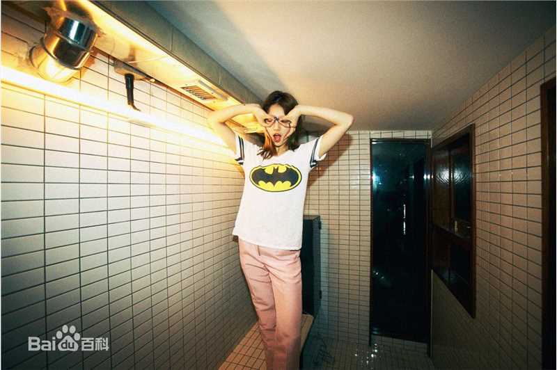 裴秀智((韩)、Suzy Bae(英)、Bae Sue Ji(罗马)、スジ(日))Nylon图片图集