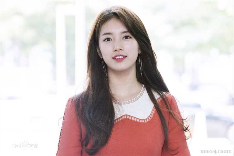 裴秀智((韩)、Suzy Bae(英)、Bae Sue Ji(罗马)、スジ(日))在南洪珠《当你沉睡时》中的