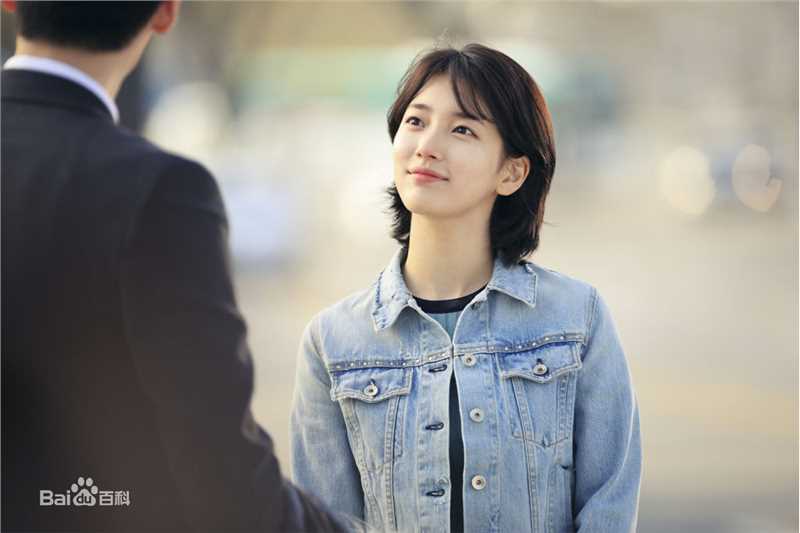 裴秀智((韩)、Suzy Bae(英)、Bae Sue Ji(罗马)、スジ(日))在南洪珠《当你沉睡时》中的