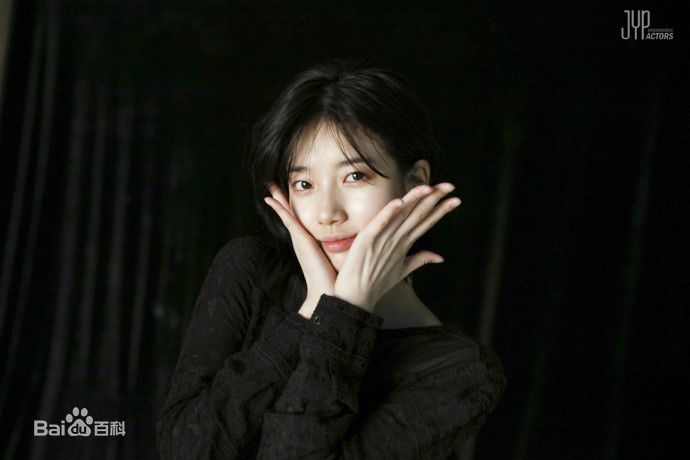 裴秀智((韩)、Suzy Bae(英)、Bae Sue Ji(罗马)、スジ(日))DAZED(九周年特刊)生活照相册