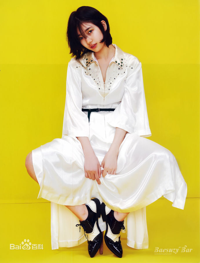 裴秀智((韩)、Suzy Bae(英)、Bae Sue Ji(罗马)、スジ(日))DAZED(九周年特刊)生活照相册