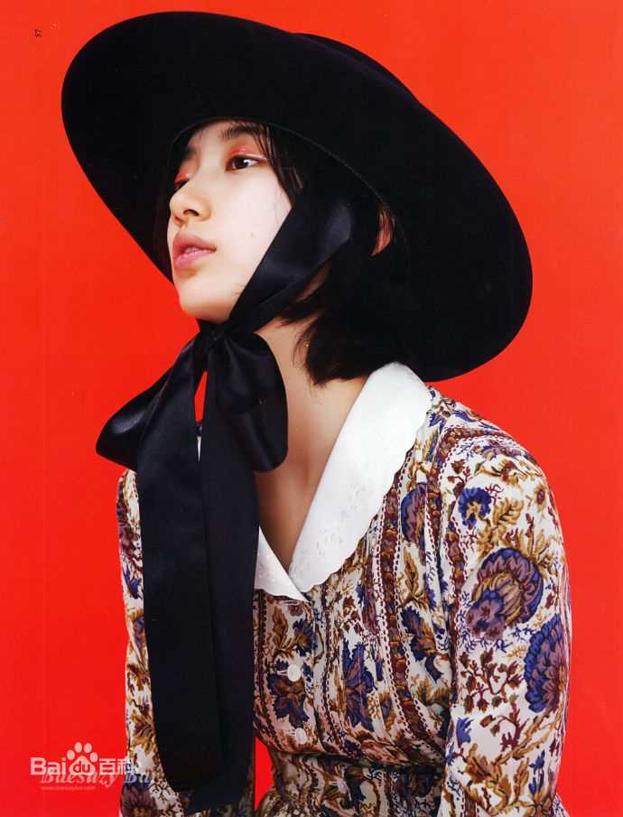 裴秀智((韩)、Suzy Bae(英)、Bae Sue Ji(罗马)、スジ(日))DAZED(九周年特刊)生活照相册