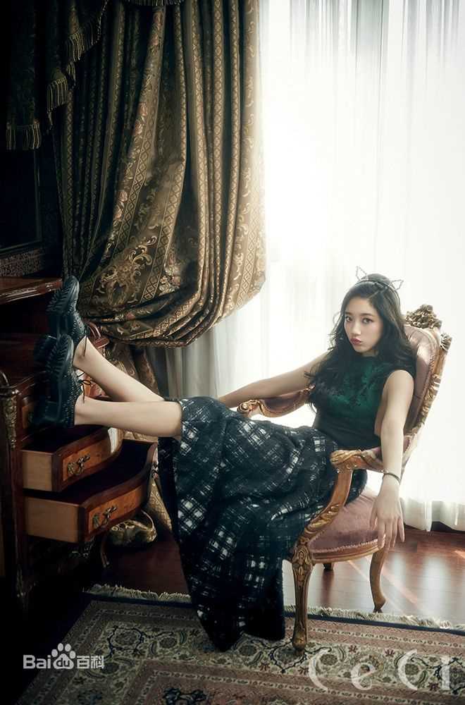 裴秀智((韩)、Suzy Bae(英)、Bae Sue Ji(罗马)、スジ(日))Ceci(20周年特刊)生活照