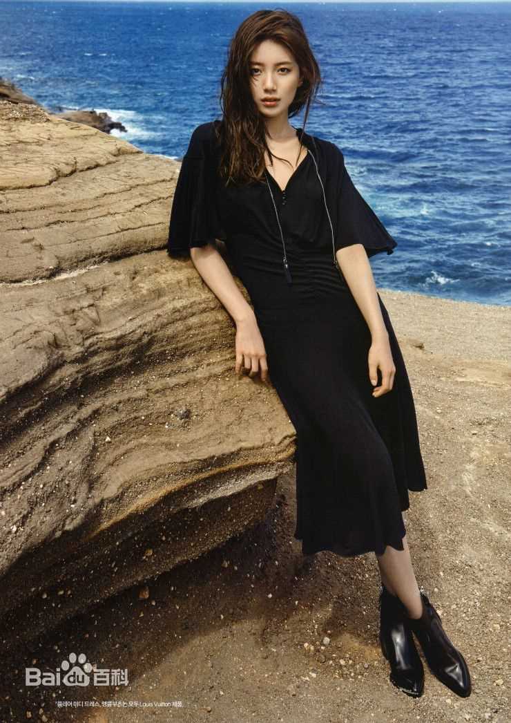 裴秀智((韩)、Suzy Bae(英)、Bae Sue Ji(罗马)、スジ(日))Harper's Bazaar图册