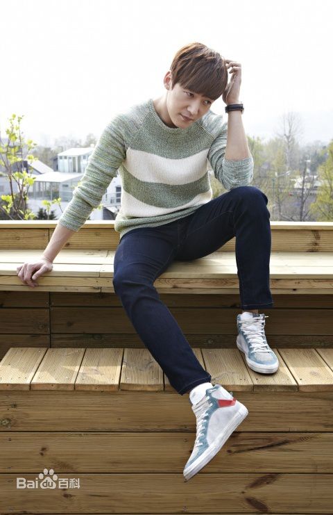 崔振赫（或翻译为崔真赫、崔镇赫）( / Choi Jin Hyuk / Kim Tae Ho)崔振赫专访图册素颜照相册