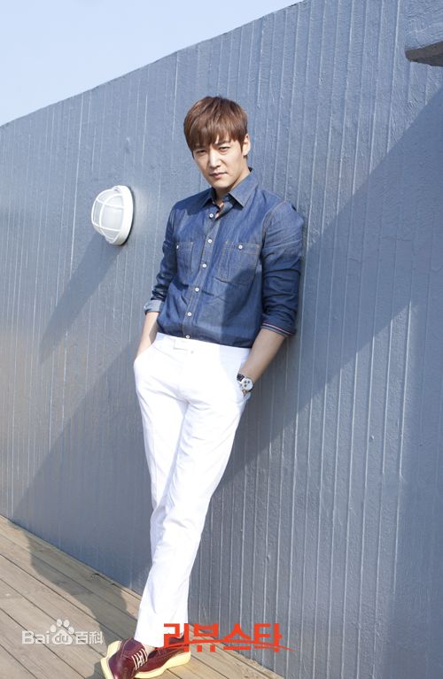 崔振赫（或翻译为崔真赫、崔镇赫）( / Choi Jin Hyuk / Kim Tae Ho)崔振赫专访图册素颜照相册