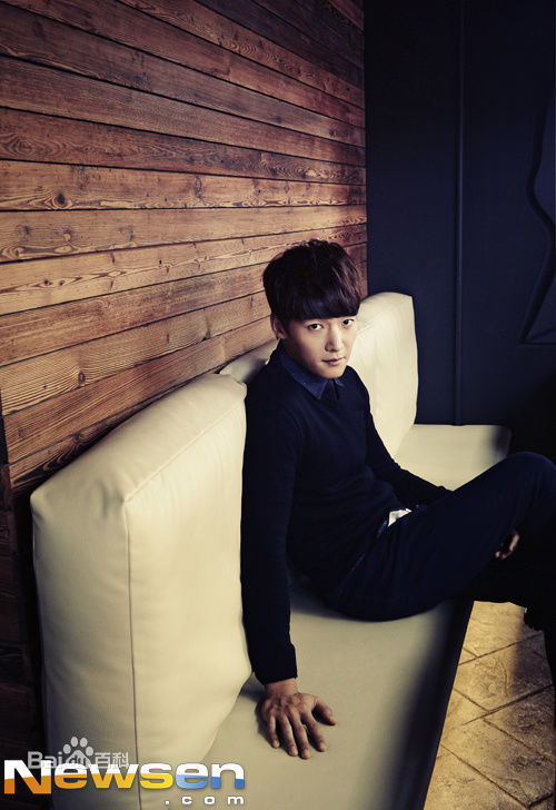 崔振赫（或翻译为崔真赫、崔镇赫）( / Choi Jin Hyuk / Kim Tae Ho)崔振赫专访图册素颜照相册