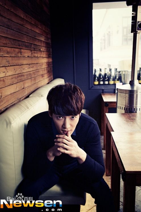 崔振赫（或翻译为崔真赫、崔镇赫）( / Choi Jin Hyuk / Kim Tae Ho)崔振赫专访图册素颜照相册