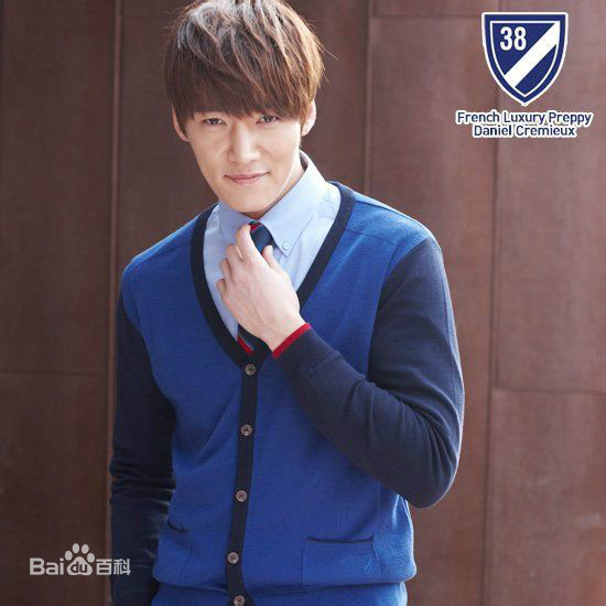 崔振赫（或翻译为崔真赫、崔镇赫）( / Choi Jin Hyuk / Kim Tae Ho)高清崔振赫杂志、广告代言图册图集