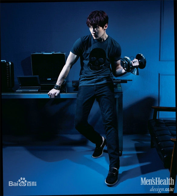 崔振赫（或翻译为崔真赫、崔镇赫）( / Choi Jin Hyuk / Kim Tae Ho)高清崔振赫杂志、广告代言图册图集