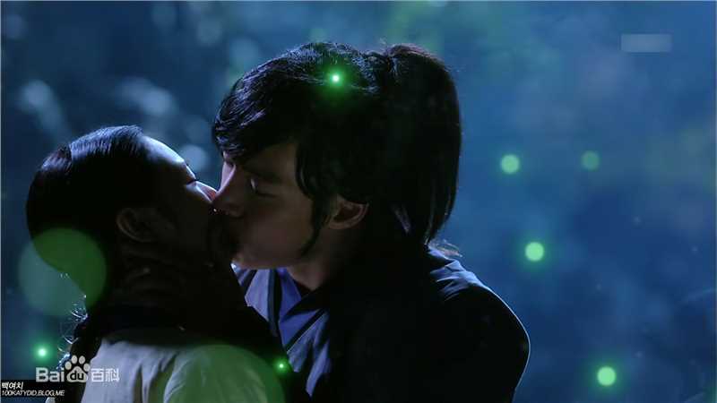 崔振赫（或翻译为崔真赫、崔镇赫）( / Choi Jin Hyuk / Kim Tae Ho)崔振赫作品图册前后照片