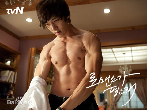 崔振赫（或翻译为崔真赫、崔镇赫）( / Choi Jin Hyuk / Kim Tae Ho)崔振赫作品图册前后照片