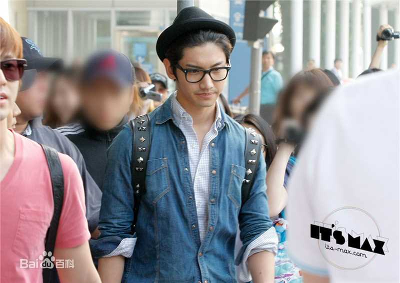 沈昌珉(，Max，チャンミン)机场美图性感图片图集