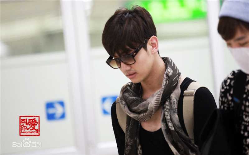 沈昌珉(，Max，チャンミン)机场美图性感图片图集