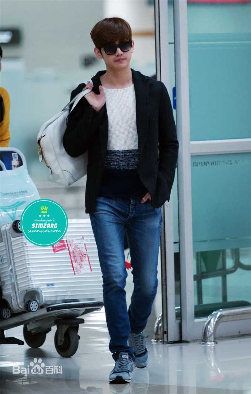 沈昌珉(，Max，チャンミン)机场美图性感图片图集