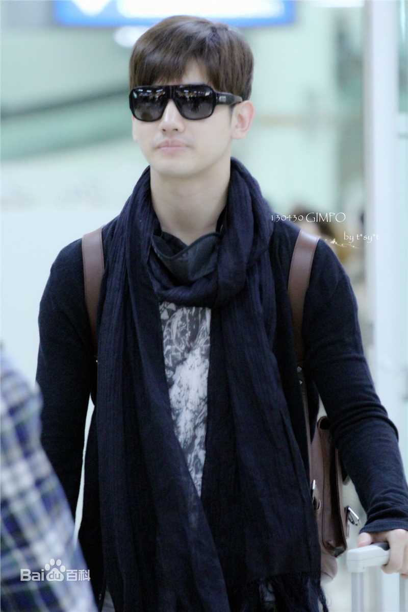 沈昌珉(，Max，チャンミン)机场美图性感图片图集