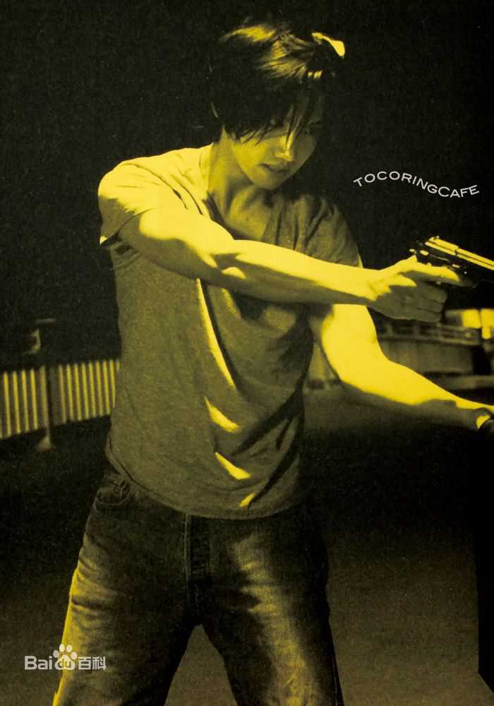 沈昌珉(，Max，チャンミン)拥抱黄金飞翔生活照