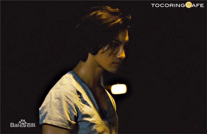 沈昌珉(，Max，チャンミン)拥抱黄金飞翔生活照