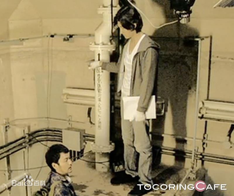 沈昌珉(，Max，チャンミン)拥抱黄金飞翔生活照