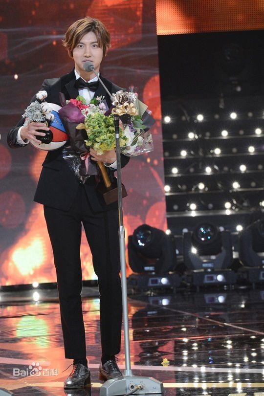 沈昌珉(，Max，チャンミン)获奖性感图片图集