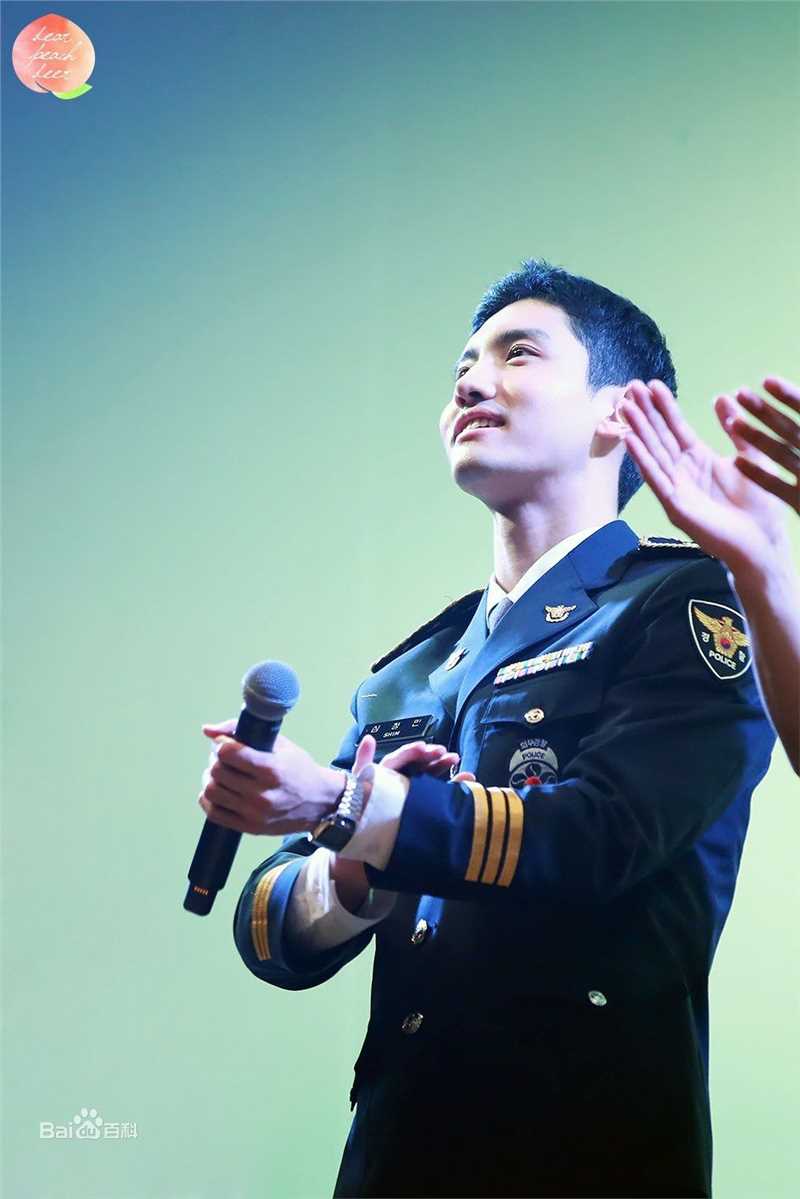 沈昌珉(，Max，チャンミン)20160109-16-23-30 义警宣传团年末公演素颜照相册