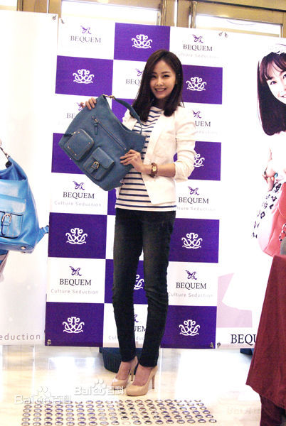 洪洙贤(Hong Soo Hyun、ホンスヒョン)出席活动壁纸壁纸