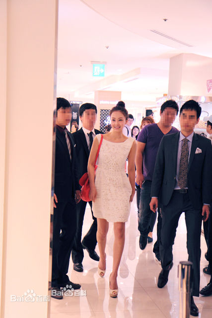 洪洙贤(Hong Soo Hyun、ホンスヒョン)出席活动壁纸壁纸