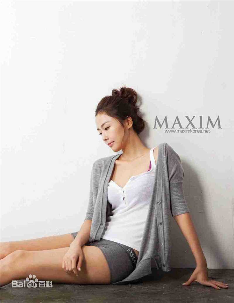 洪洙贤(Hong Soo Hyun、ホンスヒョン)杂志