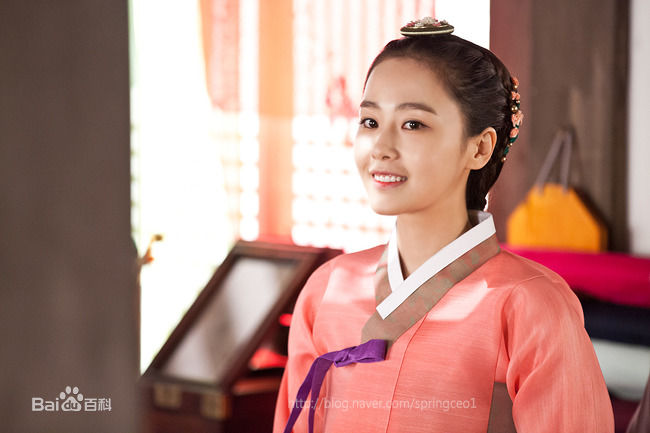 洪洙贤(Hong Soo Hyun、ホンスヒョン)气质优雅图片图集