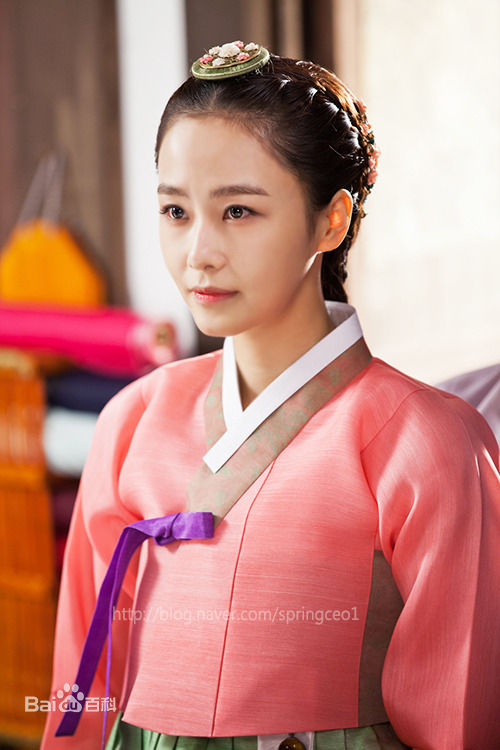 洪洙贤(Hong Soo Hyun、ホンスヒョン)气质优雅图片图集