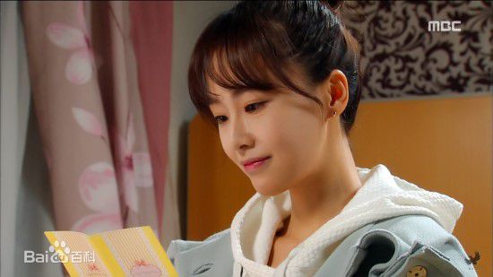 洪洙贤(Hong Soo Hyun、ホンスヒョン)影视风采生活照