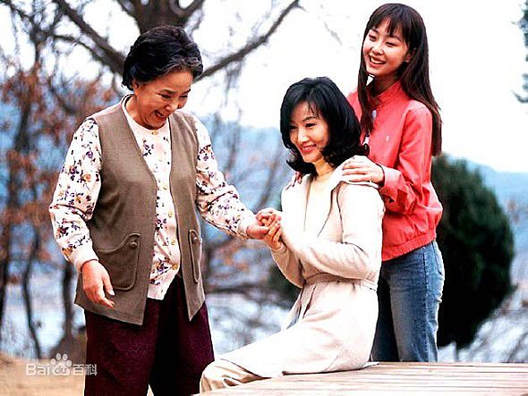 洪洙贤(Hong Soo Hyun、ホンスヒョン)生活照