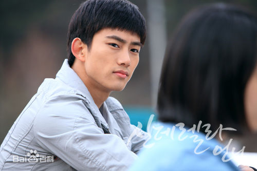 高清玉泽演(，Taecyeon OK，テギョン)图片