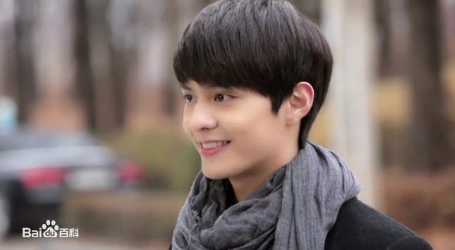 都枝寒(Do Ji Han)MV截图素颜照相册