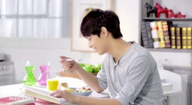 都枝寒(Do Ji Han)MV截图素颜照相册