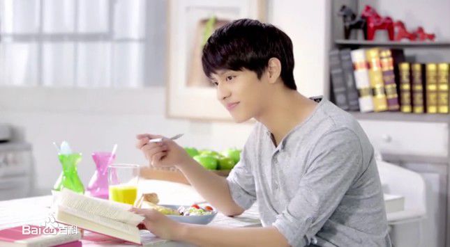 都枝寒(Do Ji Han)MV截图素颜照相册