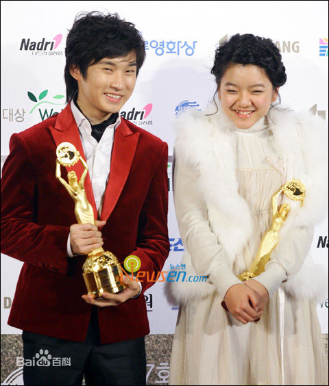 柳德焕(<em> </em>)活动照性感图片壁纸