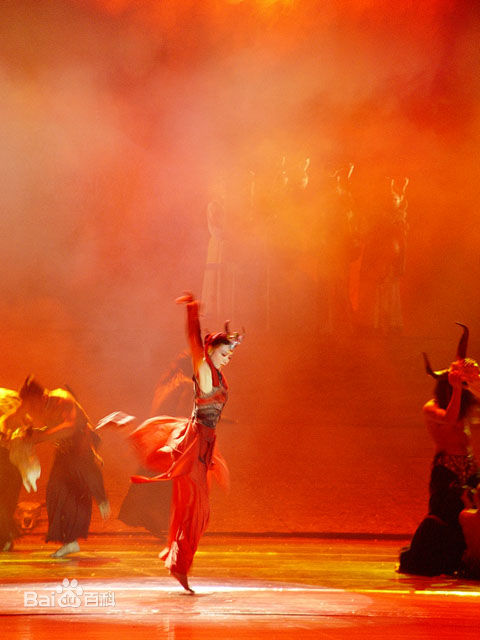 杨丽萍(Yang li Ping)云南映象前后照片