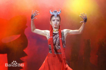 杨丽萍(Yang li Ping)云南映象前后照片