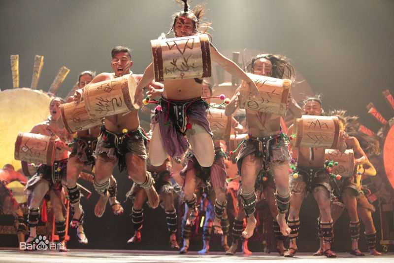 杨丽萍(Yang li Ping)云南映象前后照片