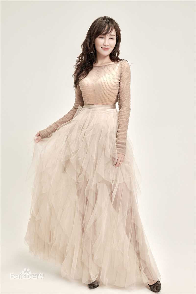 岳丽娜静态空灵之美