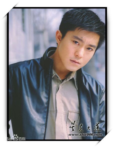 高一玮个人生活照