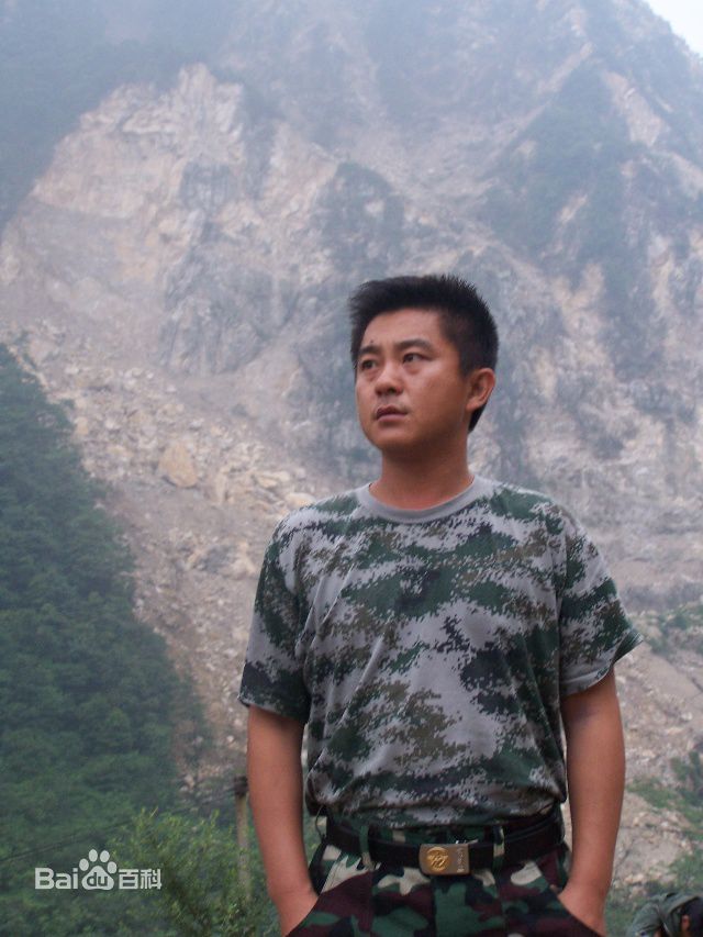 高一玮个人生活照