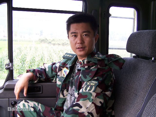 高一玮个人生活照