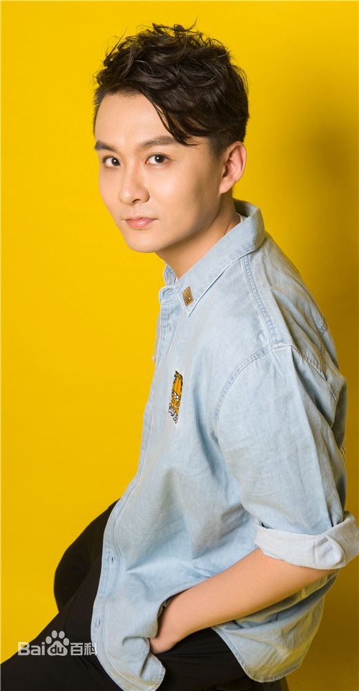 《姜晓冲》封面图片