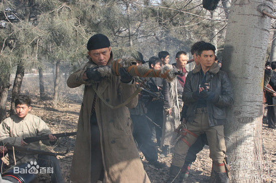 杨奇鸣(Yang Qi Ming)《炮火》最新剧照