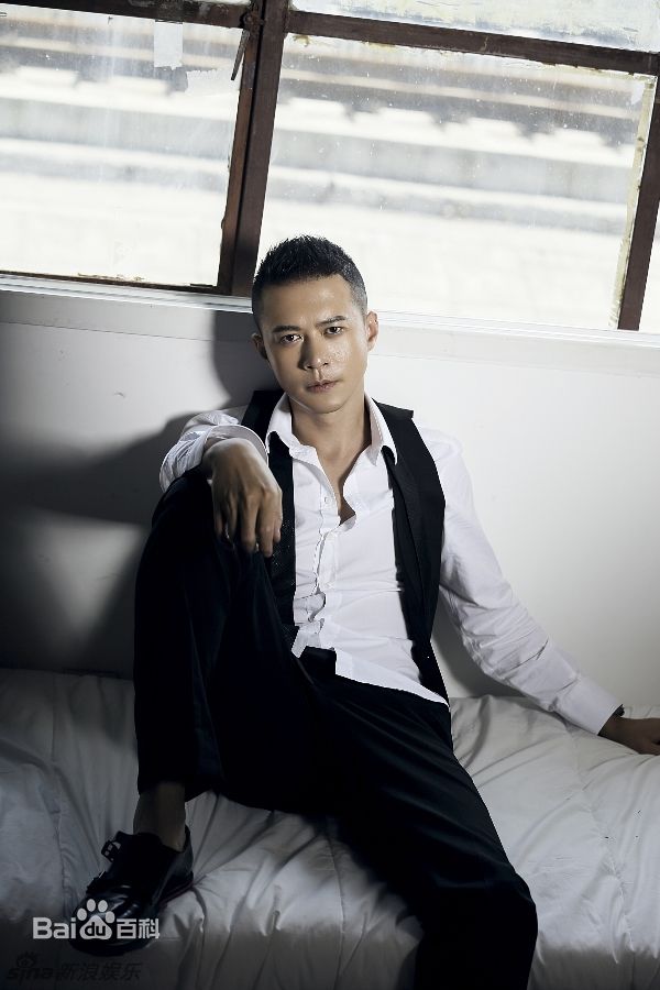 杨奇鸣(Yang Qi Ming)相册生活照相册