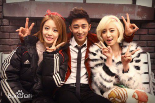 孙浩俊()T-ara 我怎么办MV花絮生活照