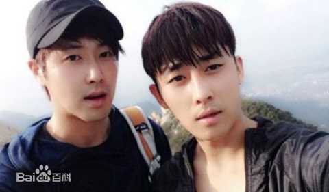 孙浩俊()（与好友合照）生活照相册