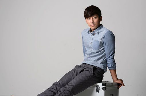 高清孙浩俊()性感图片